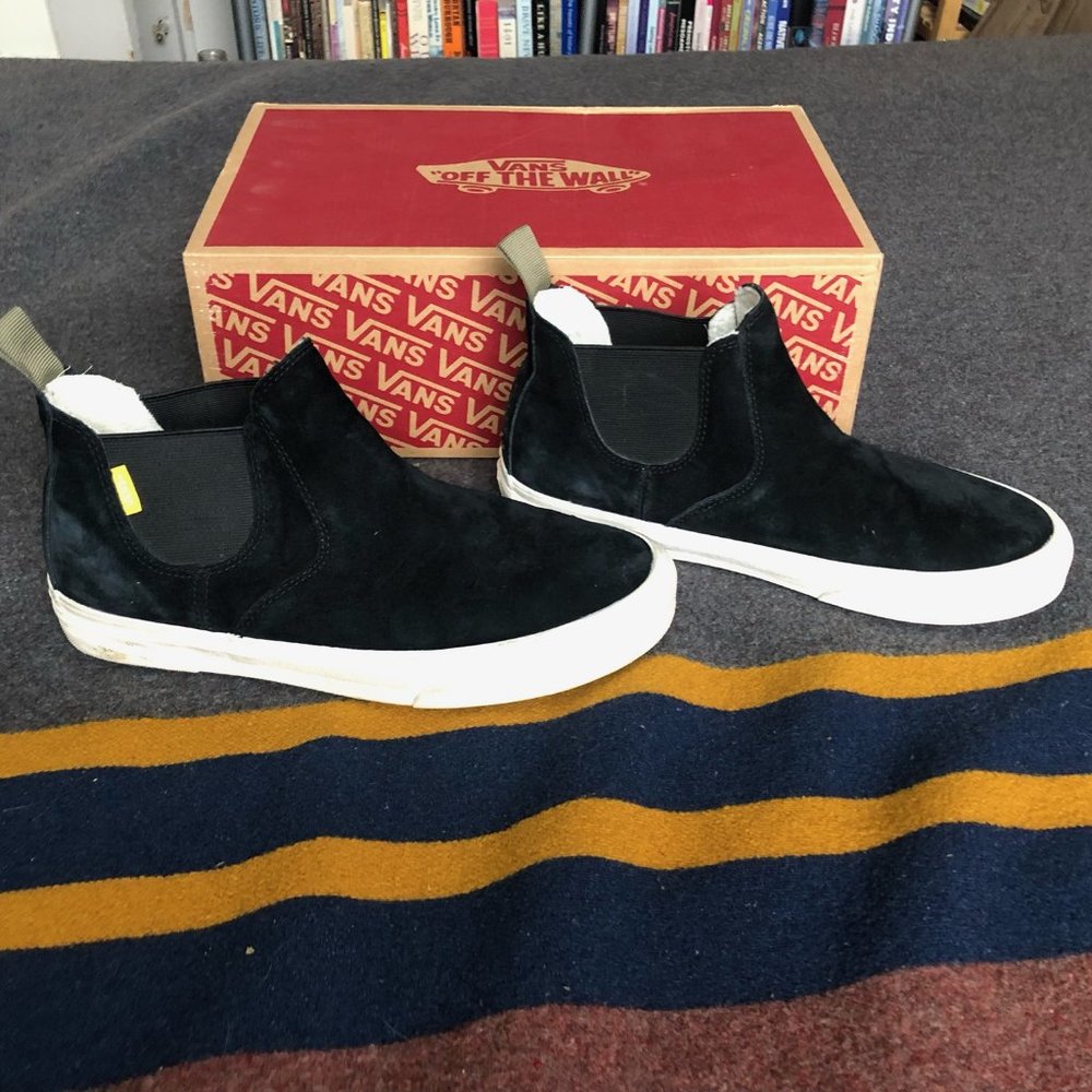 Black Vans Slip-on MTE